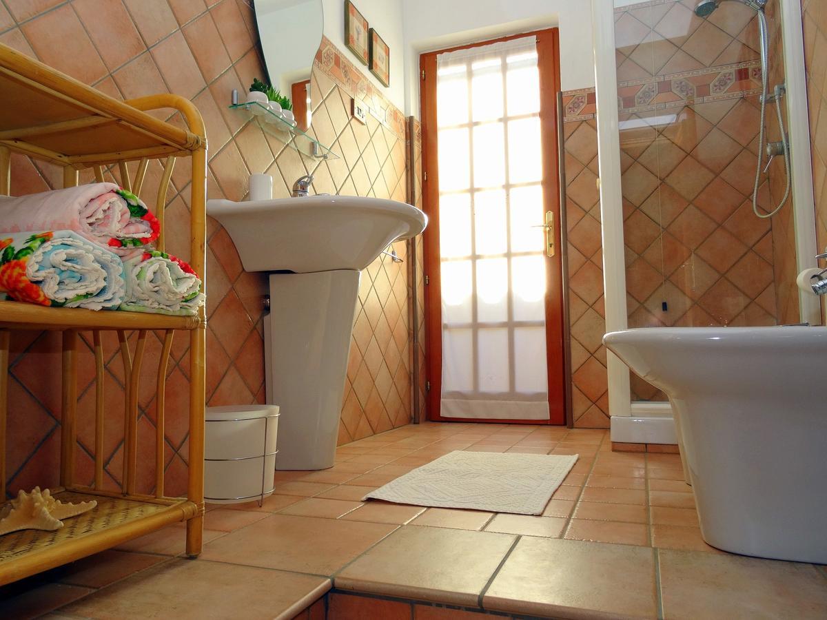 Bb Doliahouse Panzió Dolianova Szoba fotó